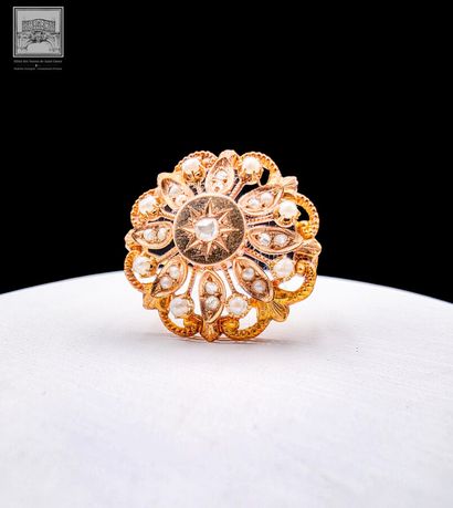 Broche en or jaune 18K 750°°°
Poinçon tête...
