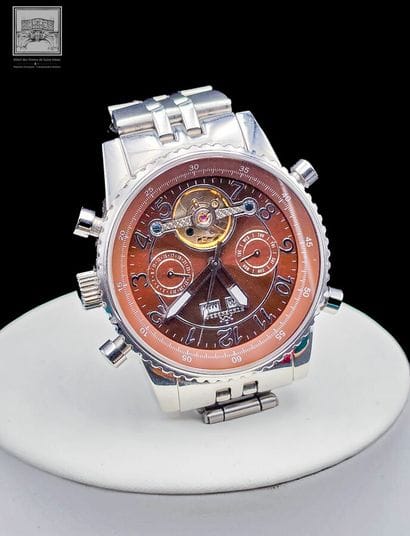 HINDENBERG 
Montre d'homme - Réf 250-H
Bracelet...