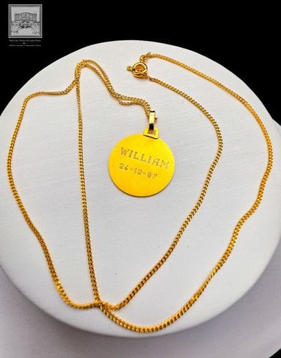 18K yellow gold baptismal medal, 750/°°°,...