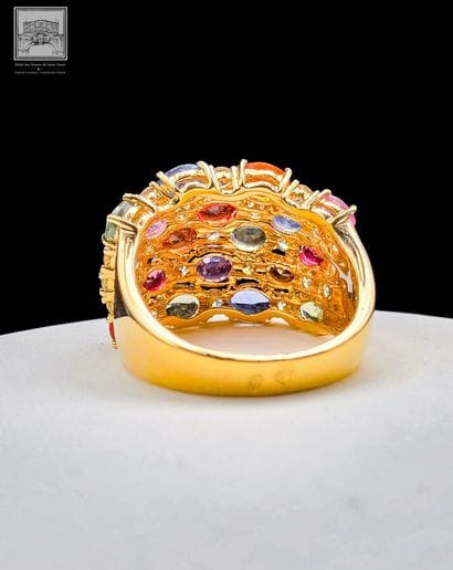 Stunning 750°/ (18K) yellow gold 