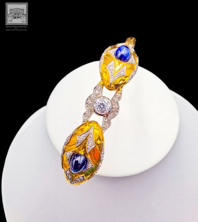 Bracelet rigide
Or jaune 18K 750/°°° et platine...