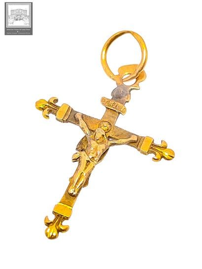 18K yellow gold cross pendant, 750/°°°
Eagle's...
