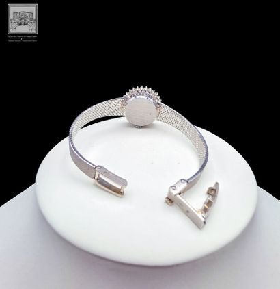 BEUCHAT
 Montre-bracelet de dame 
Or gris...
