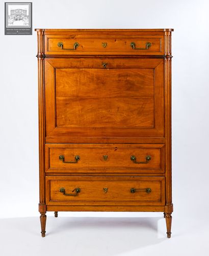 Secrétaire en bois naturel (merisier) 
De...