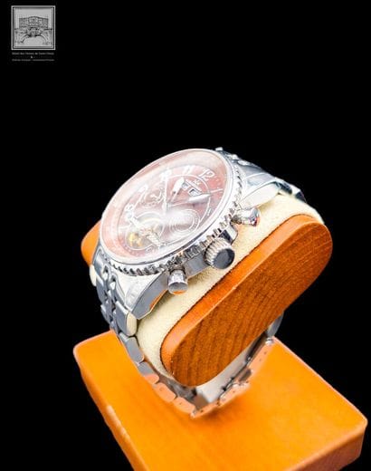 HINDENBERG 
Montre d'homme - Réf 250-H
Bracelet...