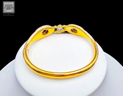 Bracelet rigide
Or jaune 18K 750/°°° et platine...