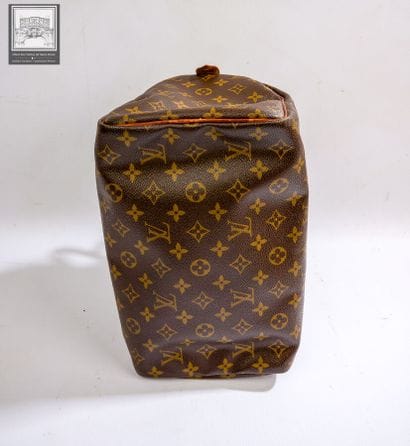 LOUIS VUITTON,
Sac modéle Speedy 30 en cuir...