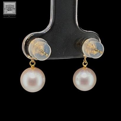 Paire de pendants d'oreilles en or jaune...