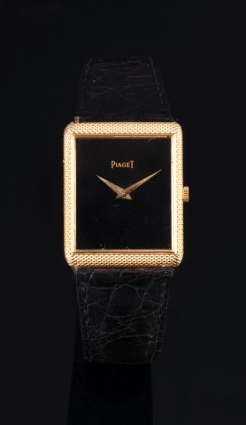 PIAGET

Montre unisexe en or jaune 18K 750...