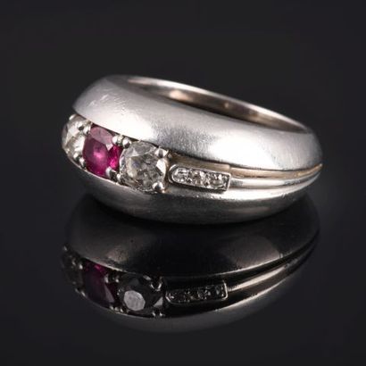 Elégante bague Jonc en platine 850 millièmes...