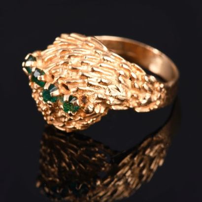 Bague en or jaune 18K 750 millièmes ornée...