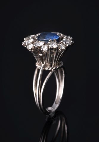 Bague en platine 850 millièmes ornée d’un...