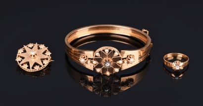 Lot de bijoux en or jaune 18K 750 millièmes...
