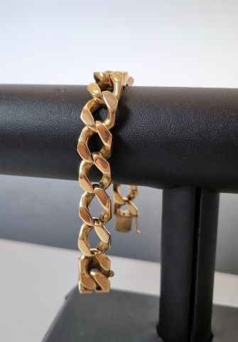 Bracelet in yellow gold 18K 750 thousandths...