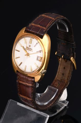 BULOVA Accutron

Rare montre de ville en...
