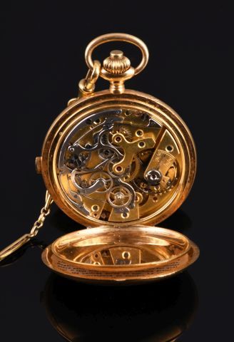 Pocket chronograph watch in 18K yellow gold...