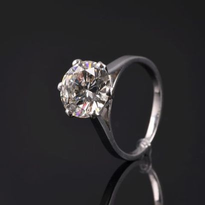 Solitaire in white gold 18K 750 thousandths...