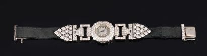 AUDEMARS PIGUET

Charming ladies' watch in...
