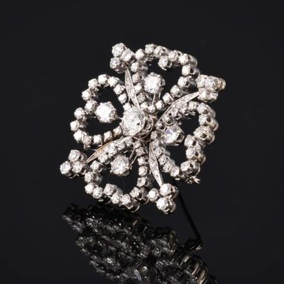18K white gold four-leaf clover brooch set...