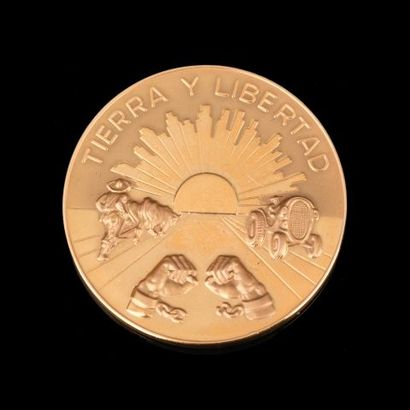 MEXIQUE - Médaille en or avec à l'avers le...