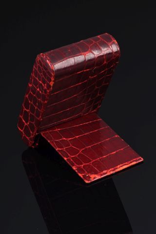 CARTIER

Réveil de bureau en métal doré et...