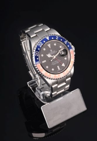 ROLEX

GMT Master 2 Pepsi



Référence 16750



Montre...