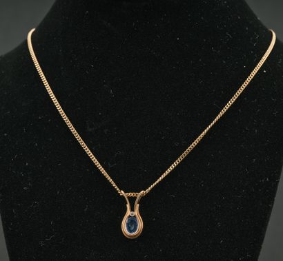 Necklace chain and pendant in 18k yellow...