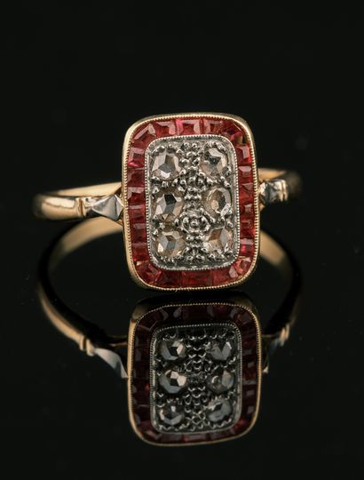 Bague en or jaune 18K 750 millièmes à chaton...
