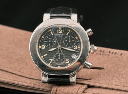CHAUMET

Montre chronographe de ville en...