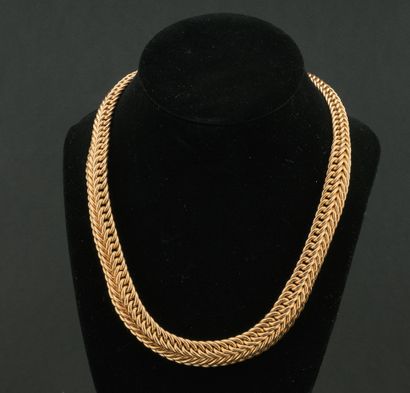 Large collier or jaune 18K 750 millième (poiçon...