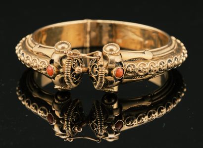 
Bracelet ouvrant en or jaune 18K 750 millièmes...