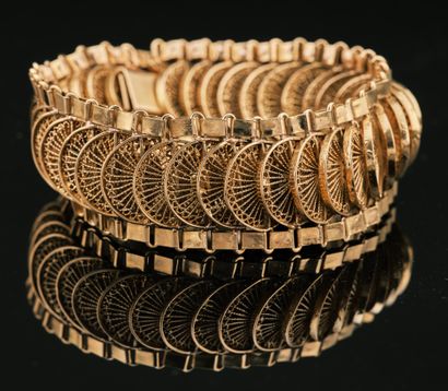 Important bracelet en or jaune 14k 585 millièmes...