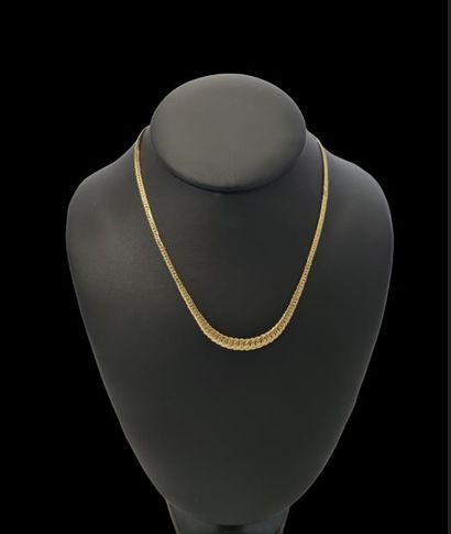 Collier en or jaune 18K 750 millièmes à maille...