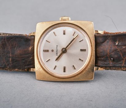 ZENITH
Montre de dame en or jaune 18k 750...