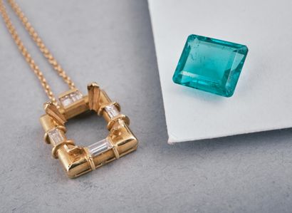 Pendentif en or jaune 18k 750 millièmes orné...