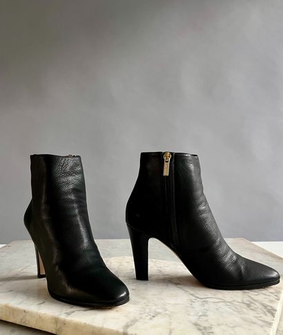 JIMMY CHOO 
Paire d'ankle boots 