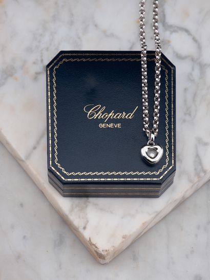 CHOPARD
Happy Diamonds
Collier à maille breguet...