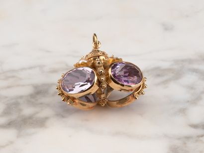 Pendentif type pendeloque en or jaune 18k...