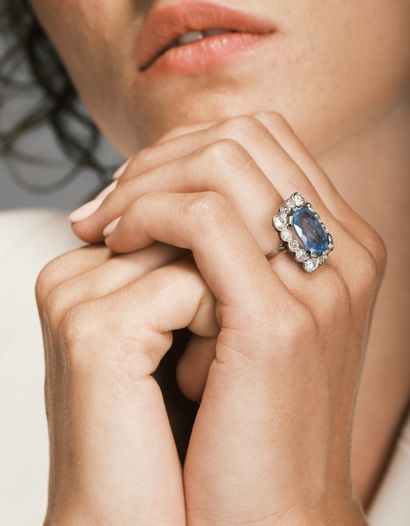 Bague en platine 850 millièmes ornée d'un...