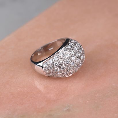 Bague dôme en or blanc 18k 750 millièmes...