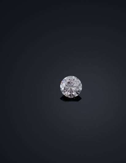 Un diamant sur papier de taille brillant...