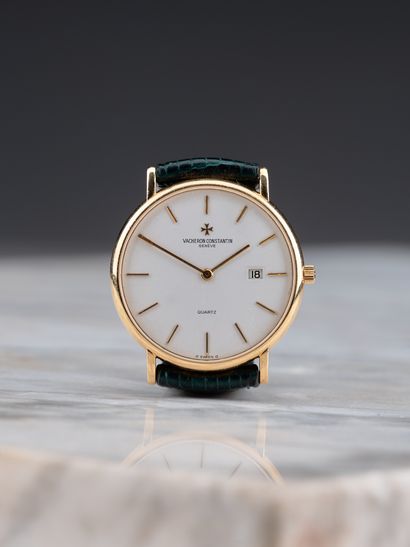 VACHERON CONSTANTIN
Montre de ville en or...