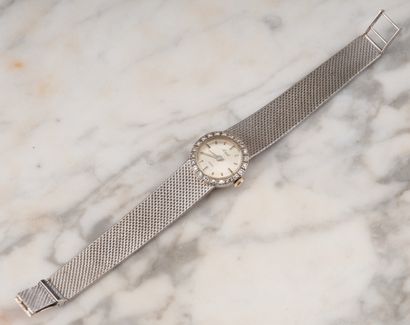ARIEL
Montre de dame en or blanc 18k 750...