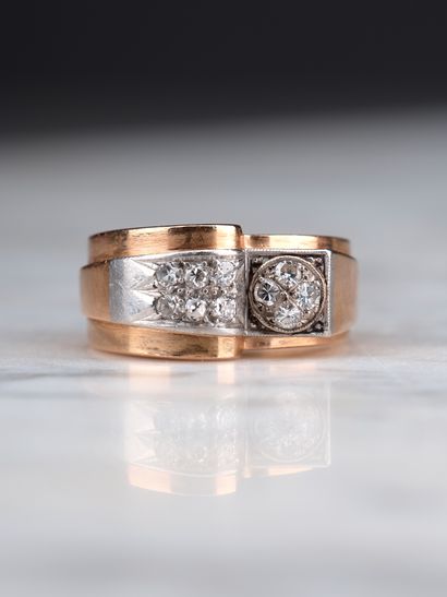 Bague tank en or rose 18k et platine 850...