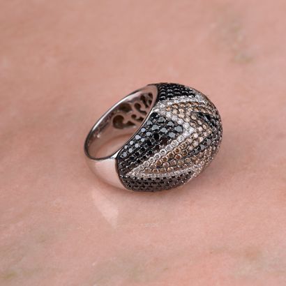 Bague moderne en or blanc 18k 750 millièmes...