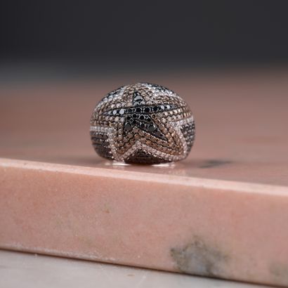 Bague moderne en or blanc 18k 750 millièmes...