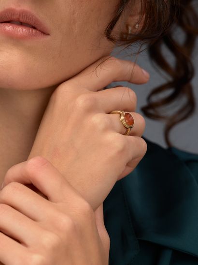 Charmante bague en or jaune 18k 750 millièmes...