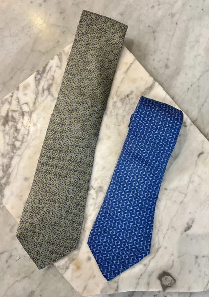 HERMES Paris Made in France
Lot composé de...