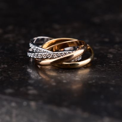 Bague en trois tons d'or 18k composée d'un...