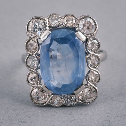 Bague en platine 850 millièmes ornée d'un...
